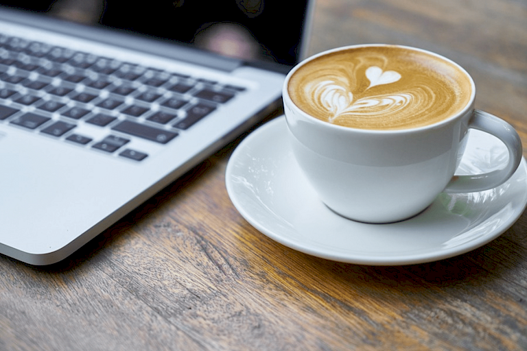 A change - and caffeine - fuels creativity